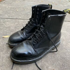 Black Dr Marten Boots sz9